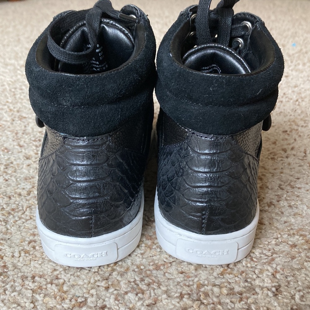 Coach Black and White Fashion Sneakers with Textured Finish - Picture 9 of 12